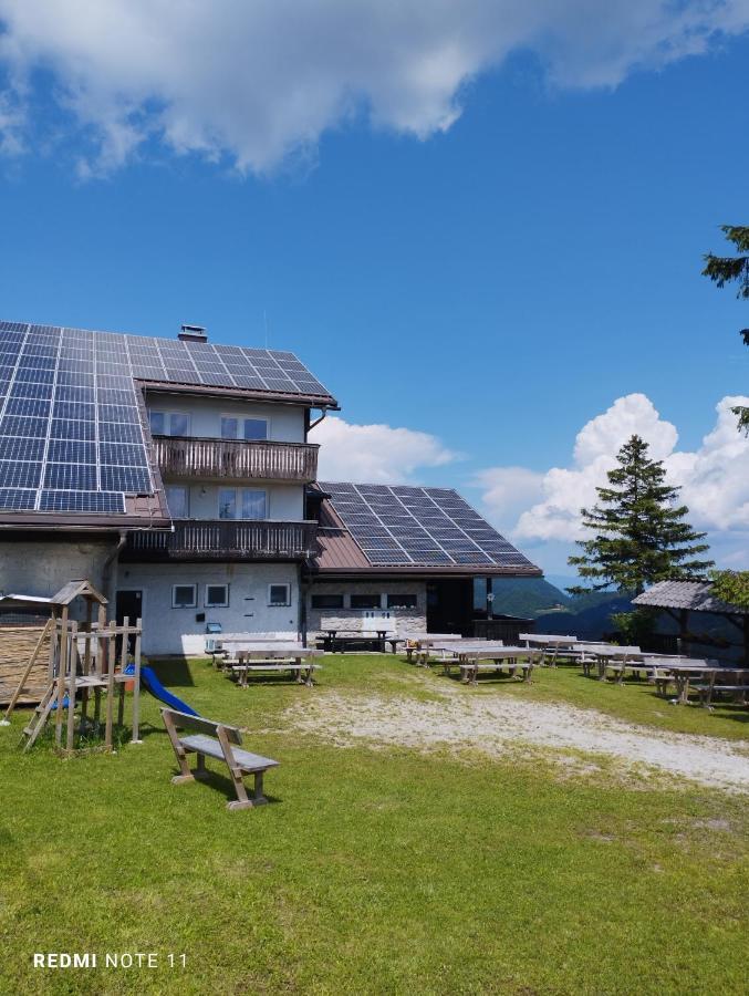 Planinski Dom Vrhe Hotel Trbovlje Kültér fotó
